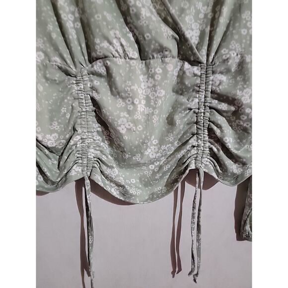 No Boundaries Crossover Front Drawstring Blouse Mint Green Floral sz XXL (19) - Picture 3 of 4